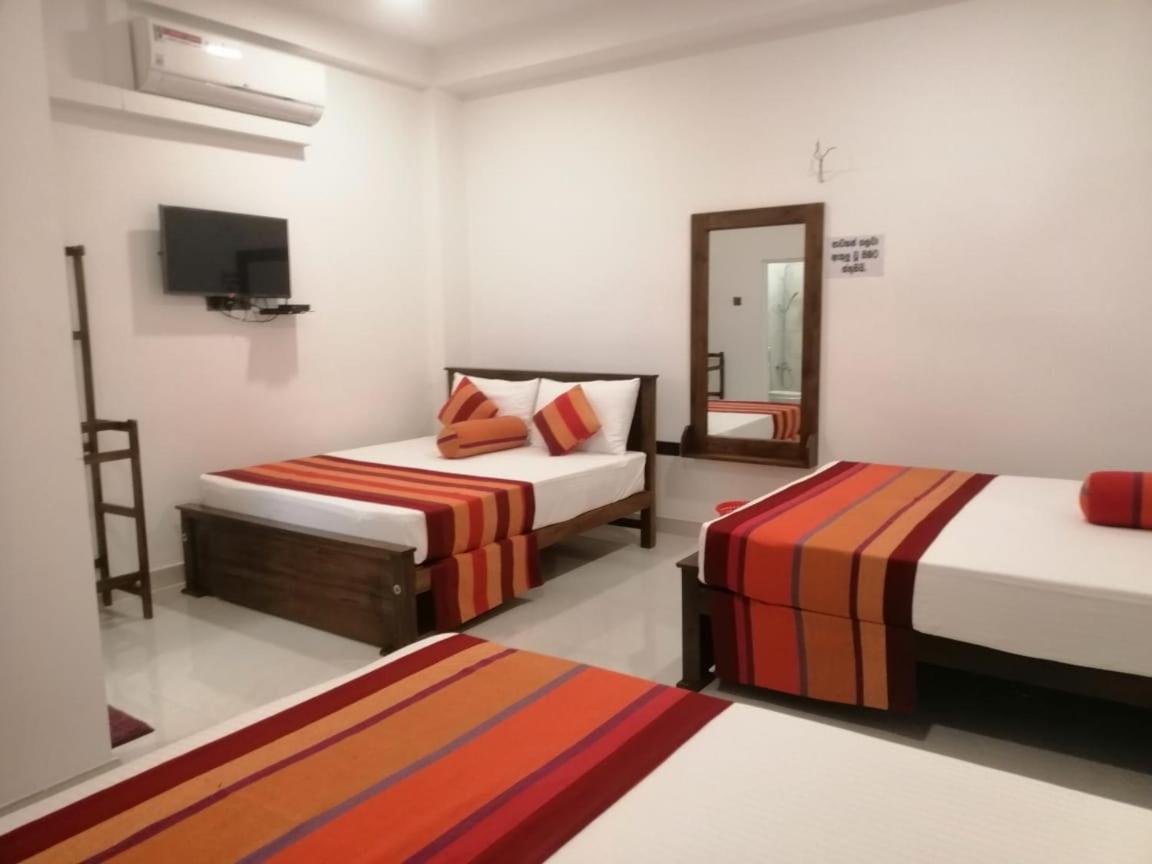 Golden Residence Anuradhapura Luaran gambar