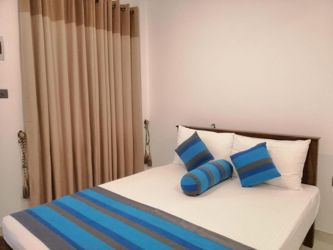 Golden Residence Anuradhapura Luaran gambar